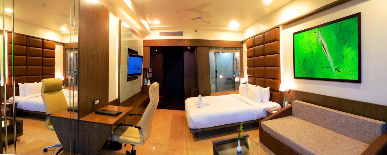 Hotel Vijan Mahal Jabalpur Esterno foto