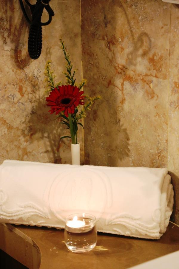 Hotel Vijan Mahal Jabalpur Esterno foto