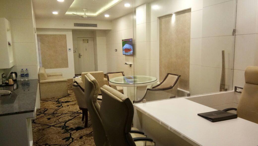 Hotel Vijan Mahal Jabalpur Esterno foto
