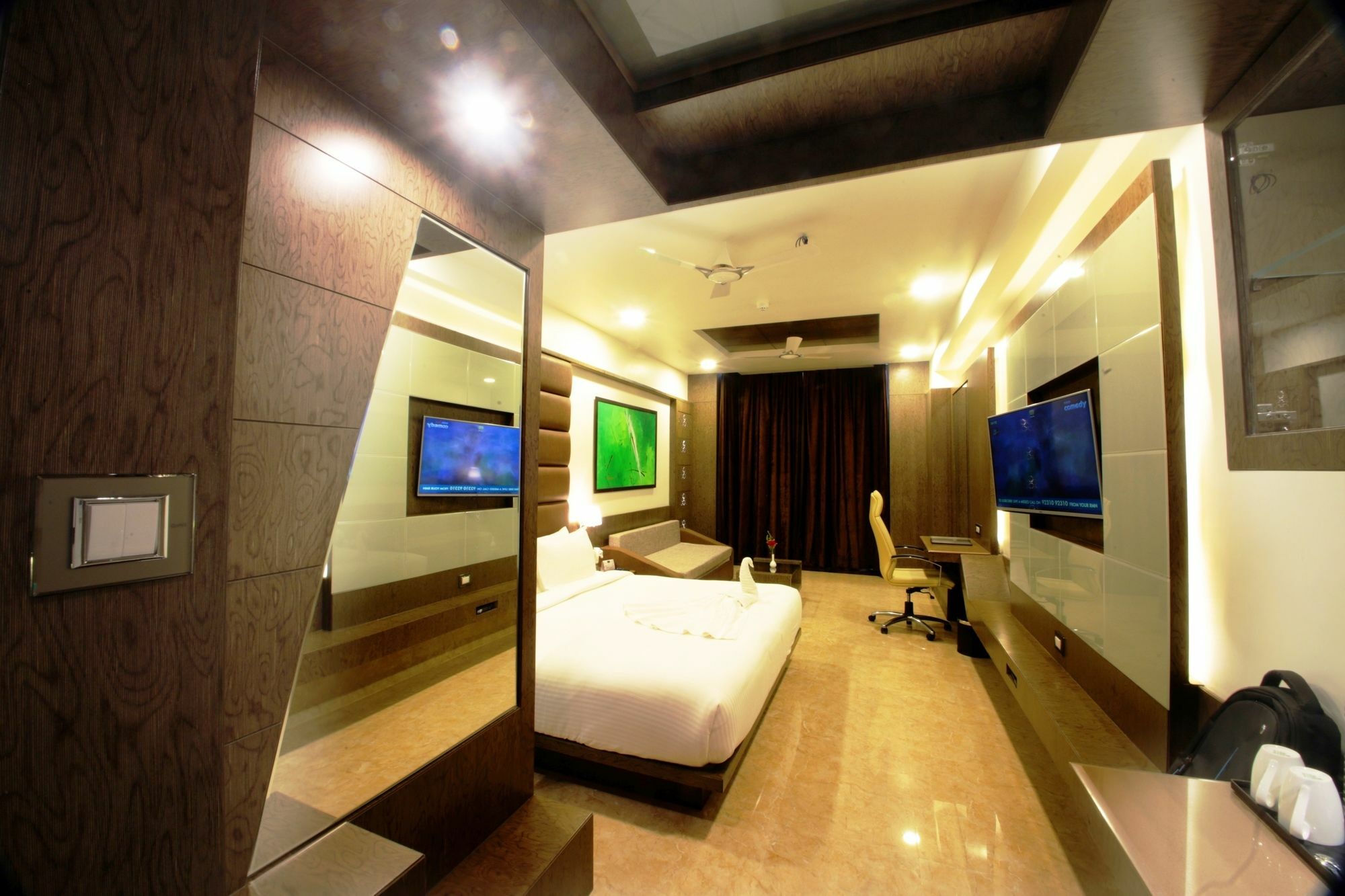 Hotel Vijan Mahal Jabalpur Esterno foto